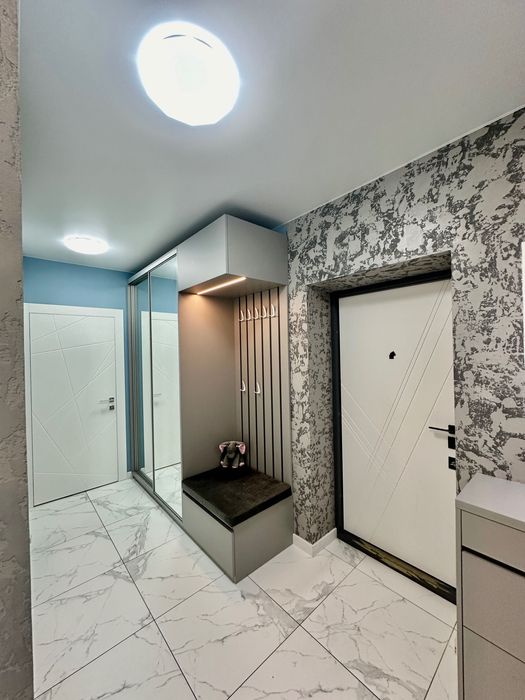 Продам повноцінну 2к квартиру з сучасним ремонтом