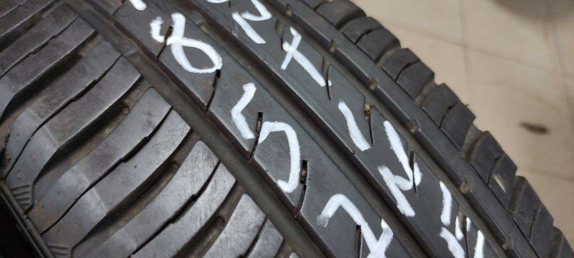Pneus 185/70/14 semi novos