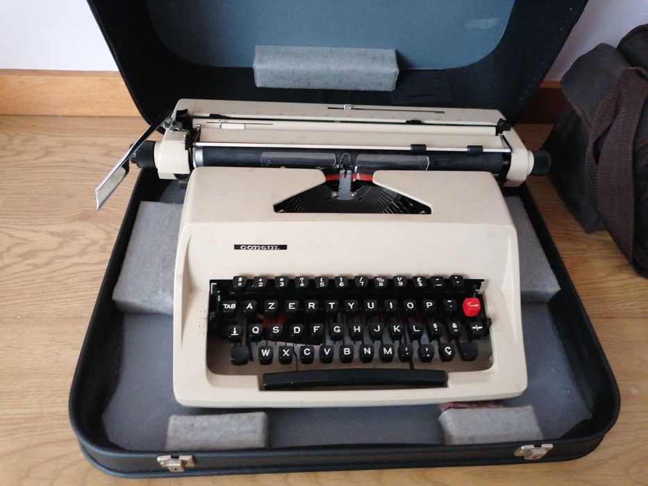 Máquina de escrever