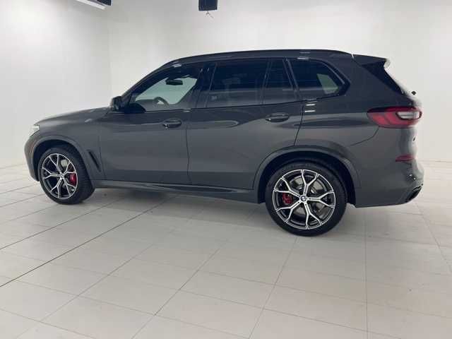 BMW X5 2022 року