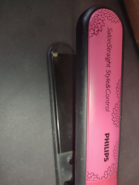 Для волосся електро щипці-плойка та фен.