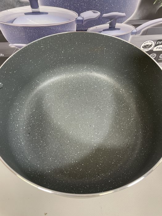 Zestaw garnków plus patelnia Ncumann