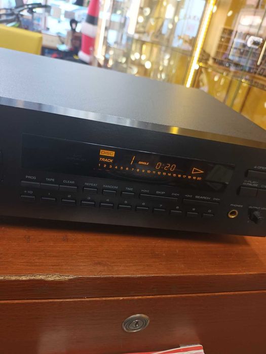 Odtwarzacz CD Yamaha CDX-660 RS stan bardzo dobry