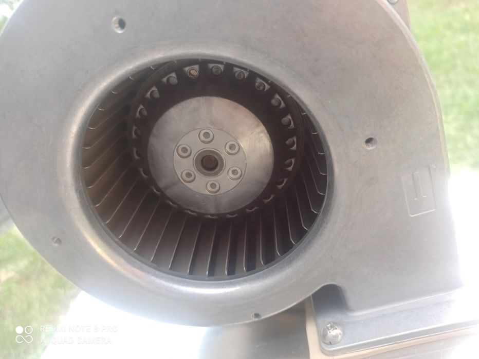 Центробежный вентилятор Ebmpapst G2E120-AR77 - 01