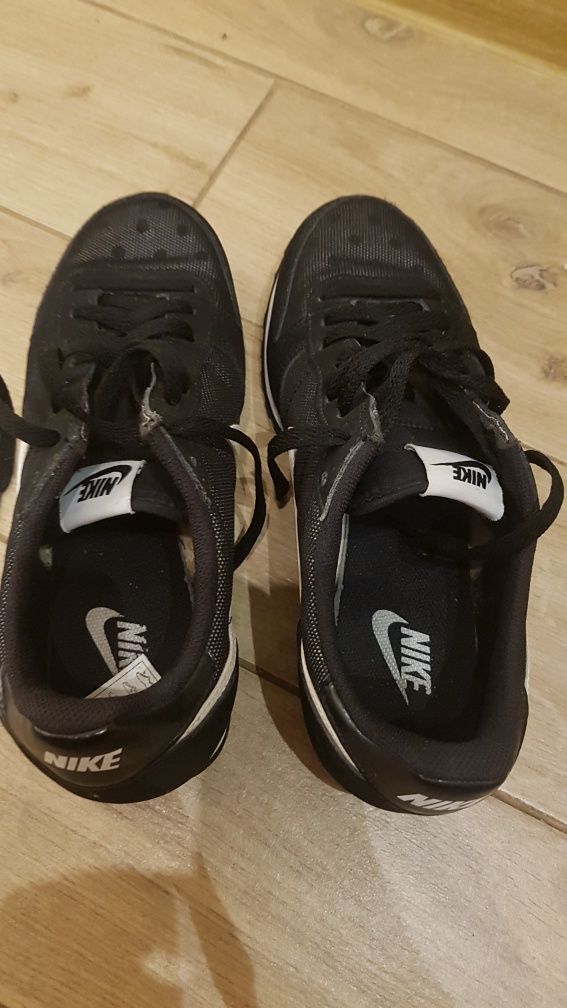 Nike Genicco Print roz 41
