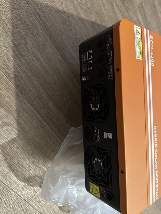 Продам гібридний інвертор Anern eco 4200 24в