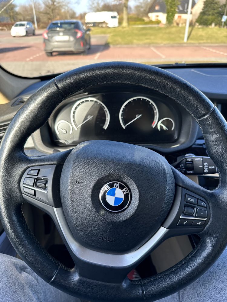 Продам Bmw x3 f25 2015