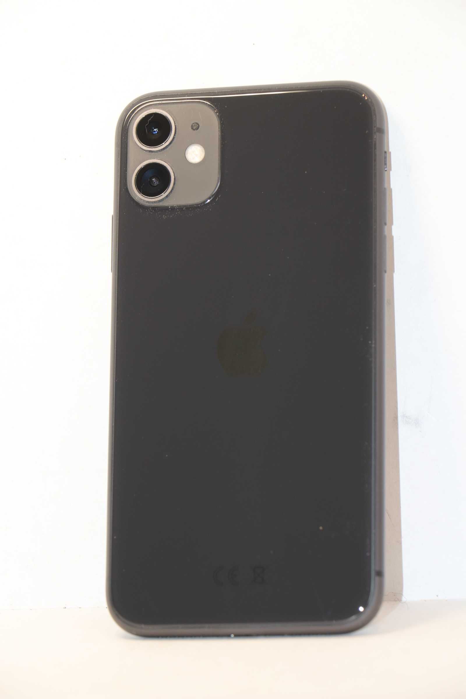 Apple iPhone 11 64GB Black, заблокирован по Icloud!идеальное состояние