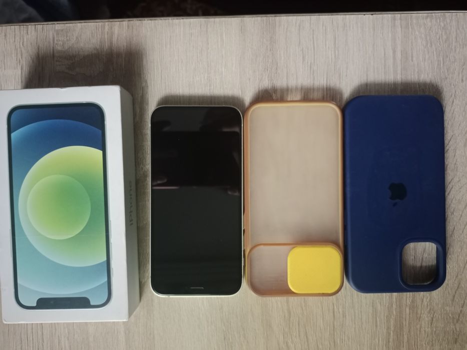IPhone 12 mini стан хороший