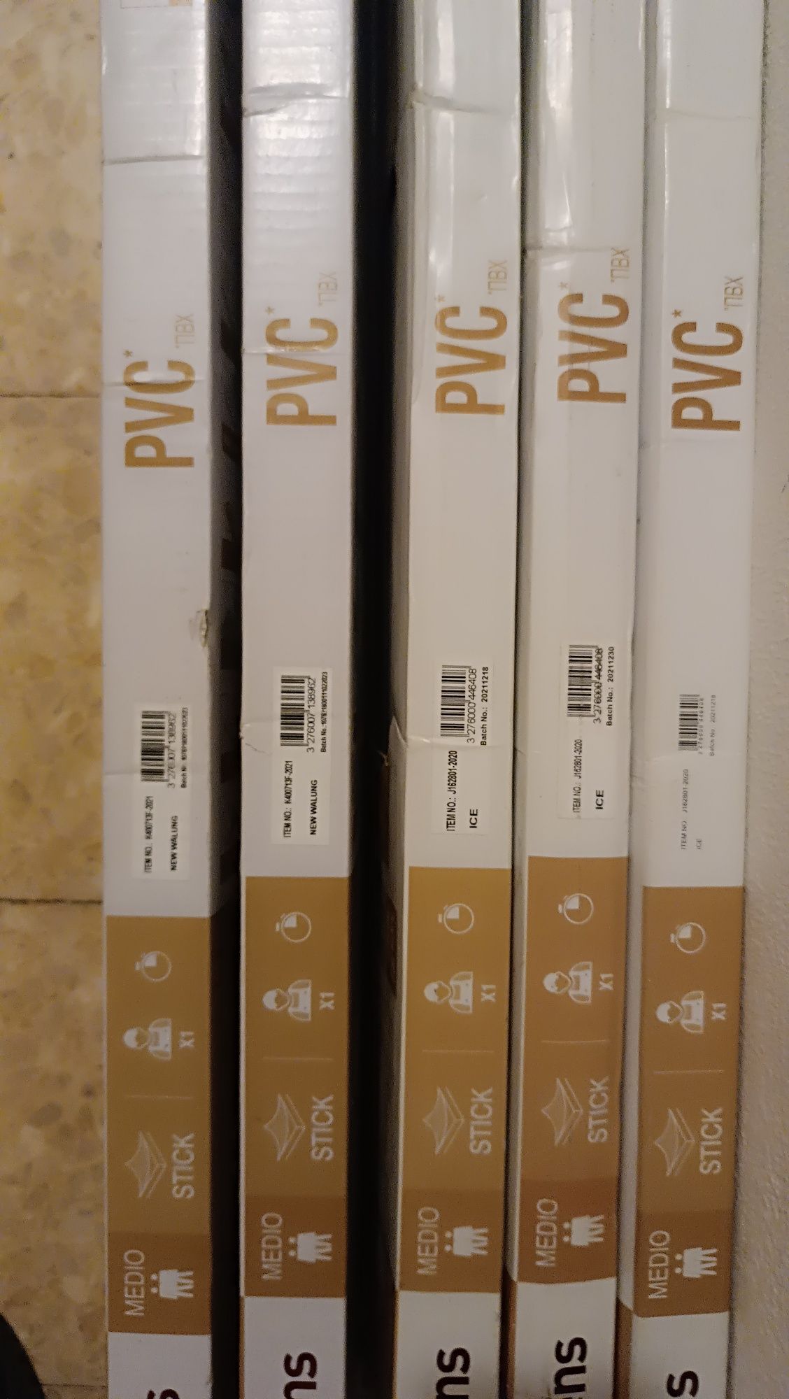 Chao vinilico  PCV colável  Artens (imitacao chao flutuante)