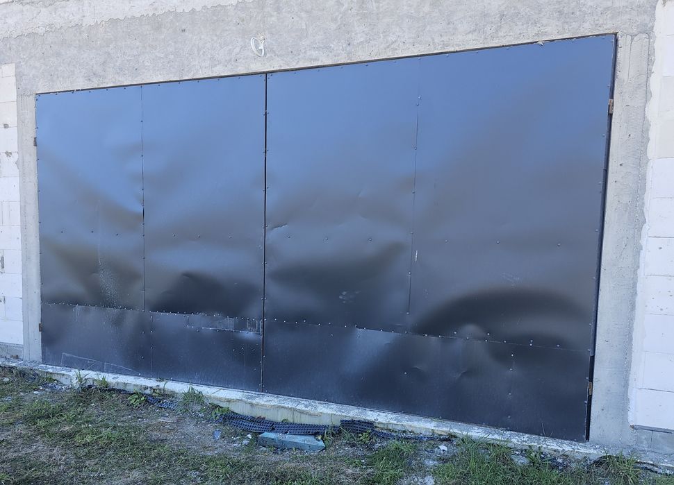 Drzwi garażowe Brama garażowa dwuskrzydłowa na budowe na działkę