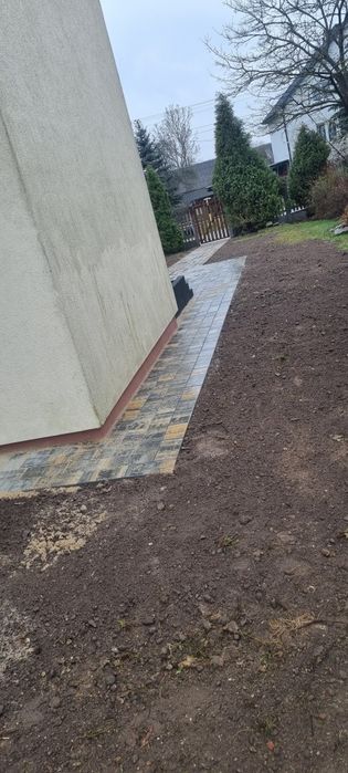 Ukladanie kostki brukowej