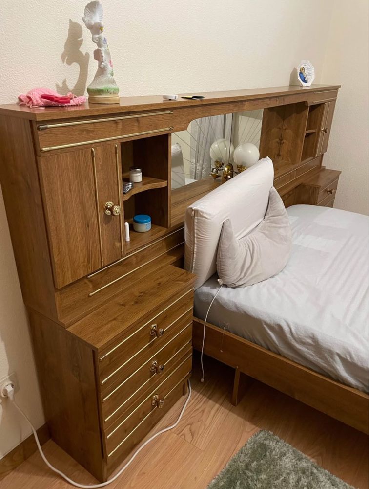 Cama de casal.