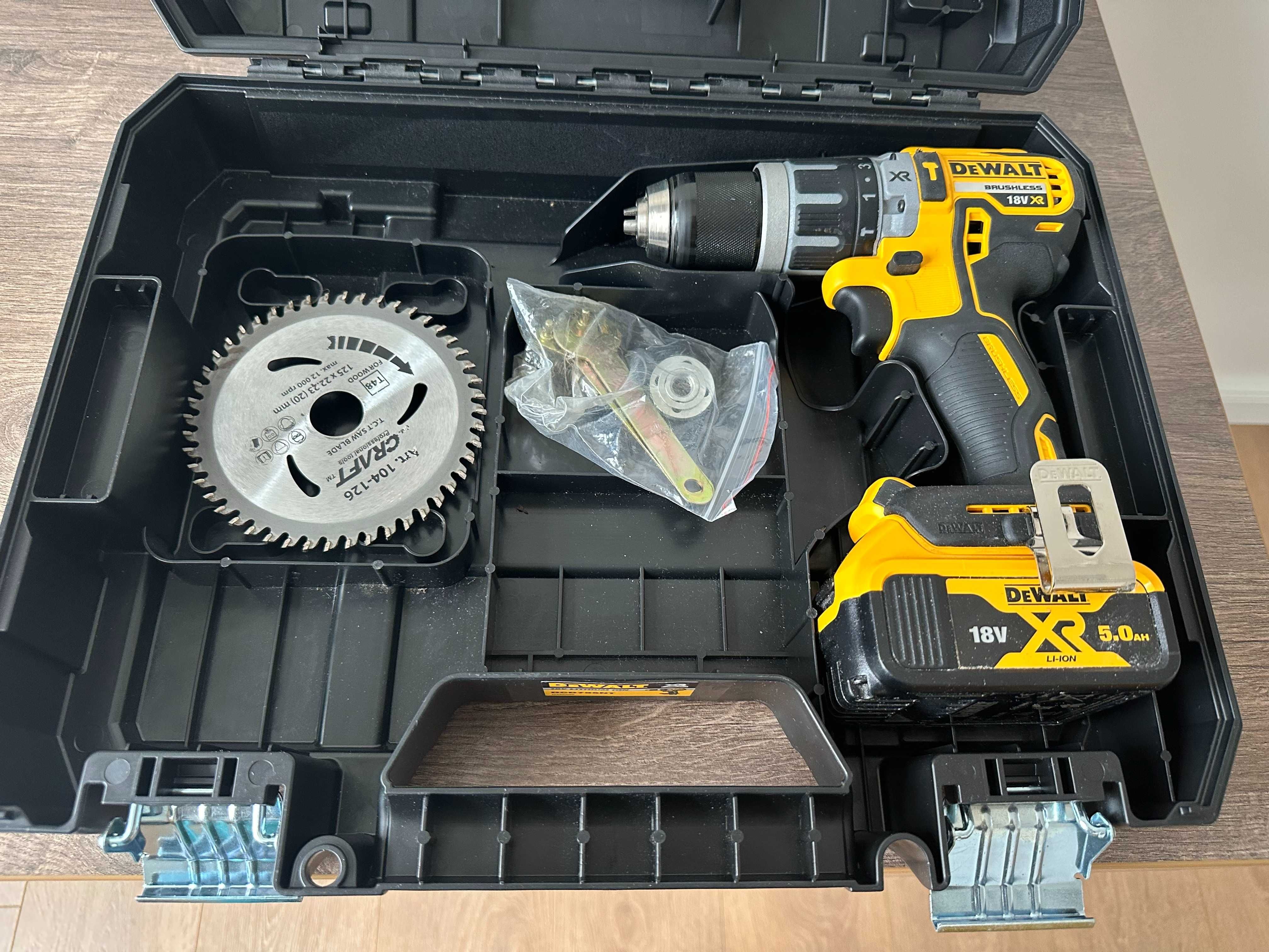 Дриль-шурупокрут DeWALT DCD796NT в гарному стані з кейсом