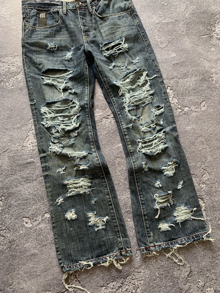 Archive fashion torn jeans y2k vintage opium sk8