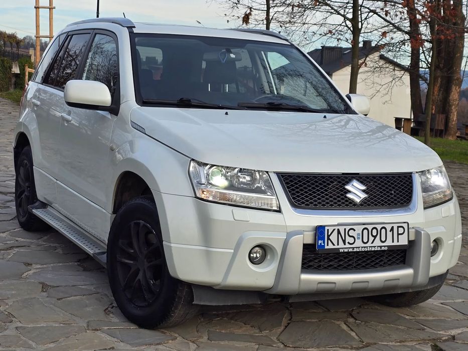 Suzuki Grand Vitara 1.9 DCI 129KM**Napęd 4x4**Xenon**Climatronic**Alcantara