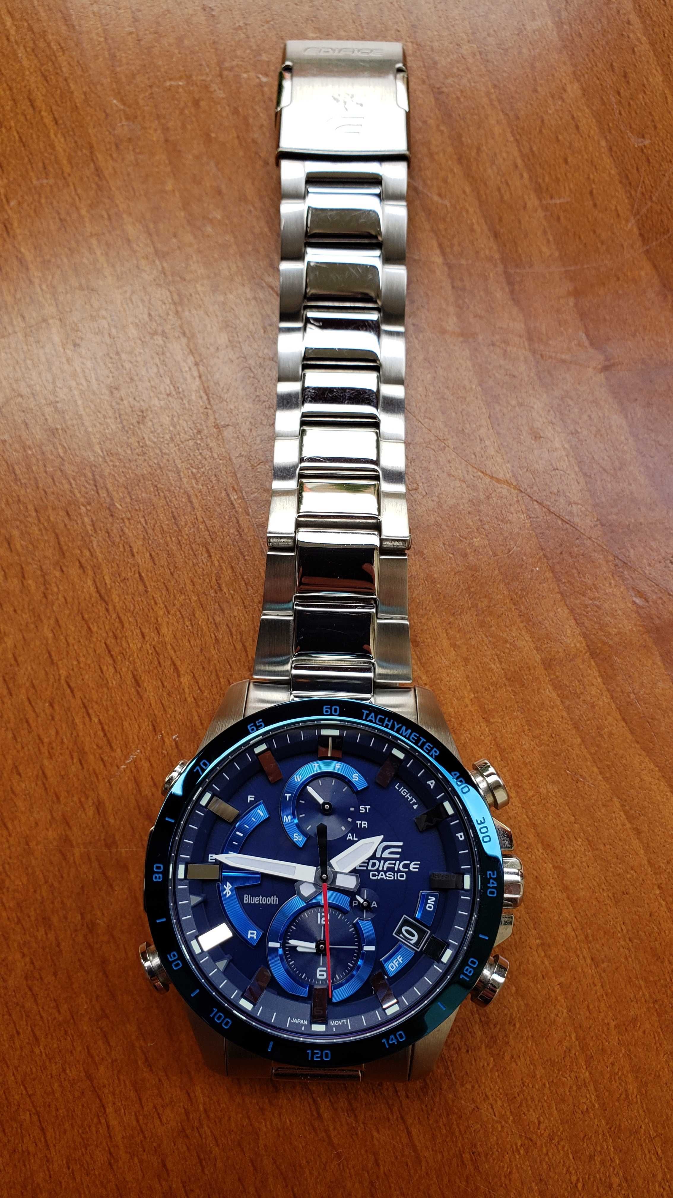 Чоловічий годинник Casio EQB-900DB-2A
