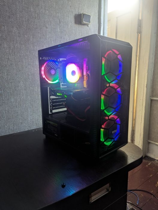 Потужний ігровий ПК – Ryzen 5 3600 / RX 480 / 16GB DDR4 / SSD 240GB