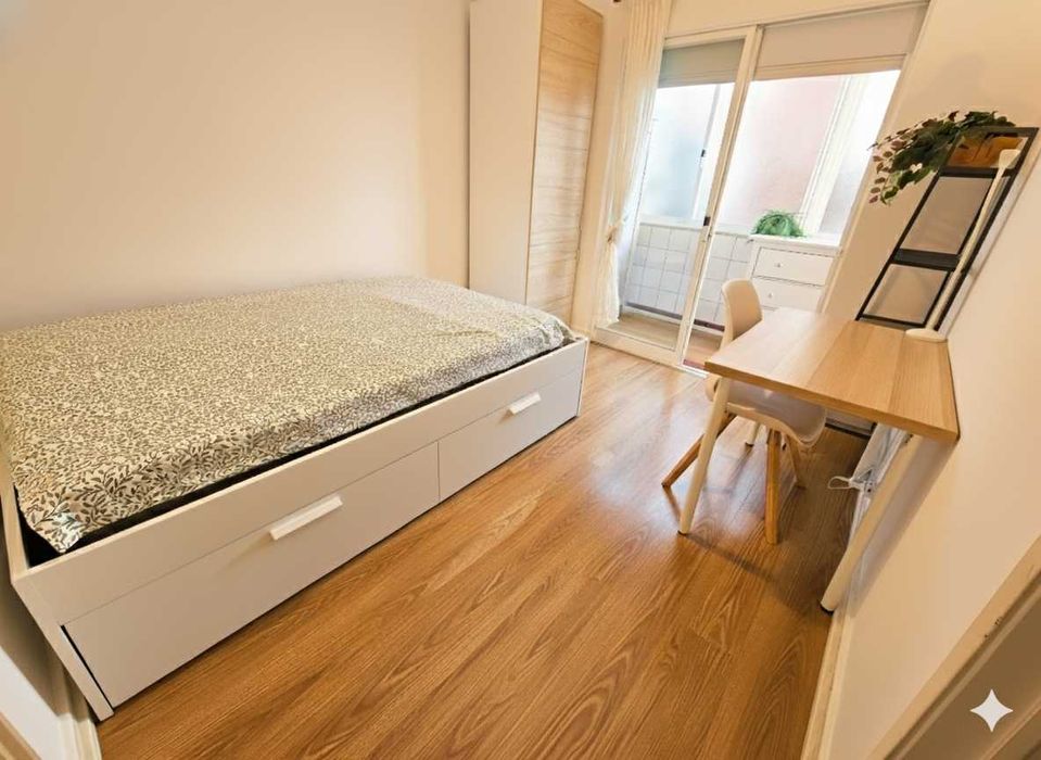 Moradia com terraço-jardim independente de 188 m² em Caxias - Laveiras