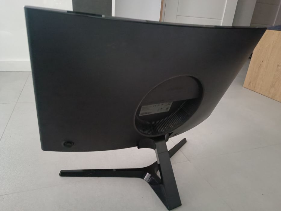 Monitor Samsung C24RG50FQUX [144Hz, FreeSync]