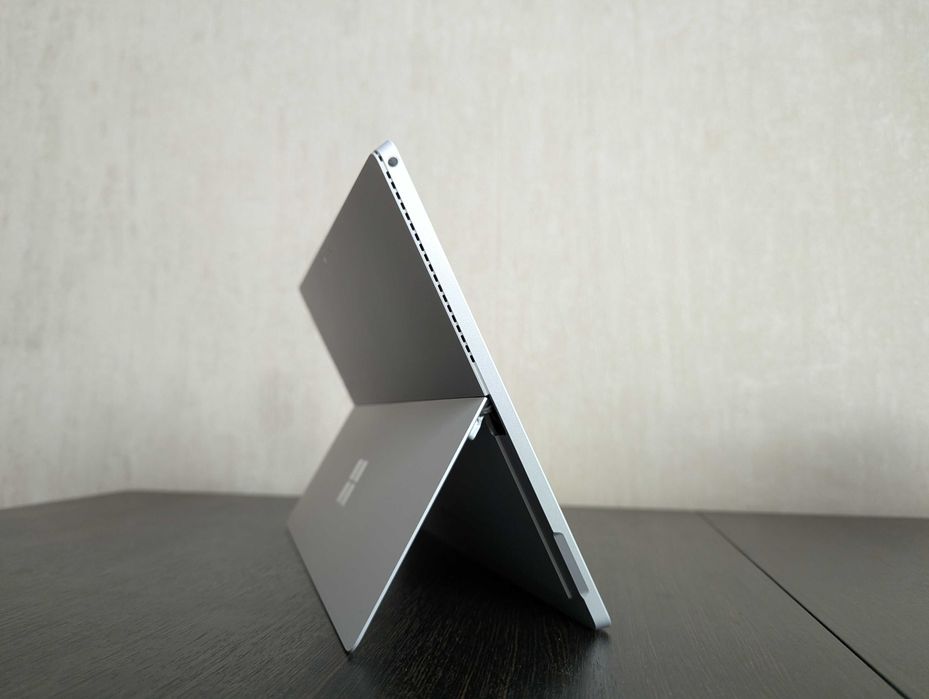 Microsoft Surface Pro 4 8/256gb Intel Core i5-6300u Батарея 99%