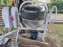 Betoniarka 80l .