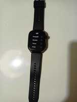 Smartwatch z wieloma funkcjami