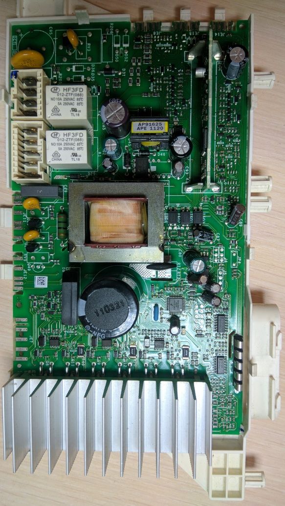 СМА Indesit PWSE 61070 W. Made in Italy.