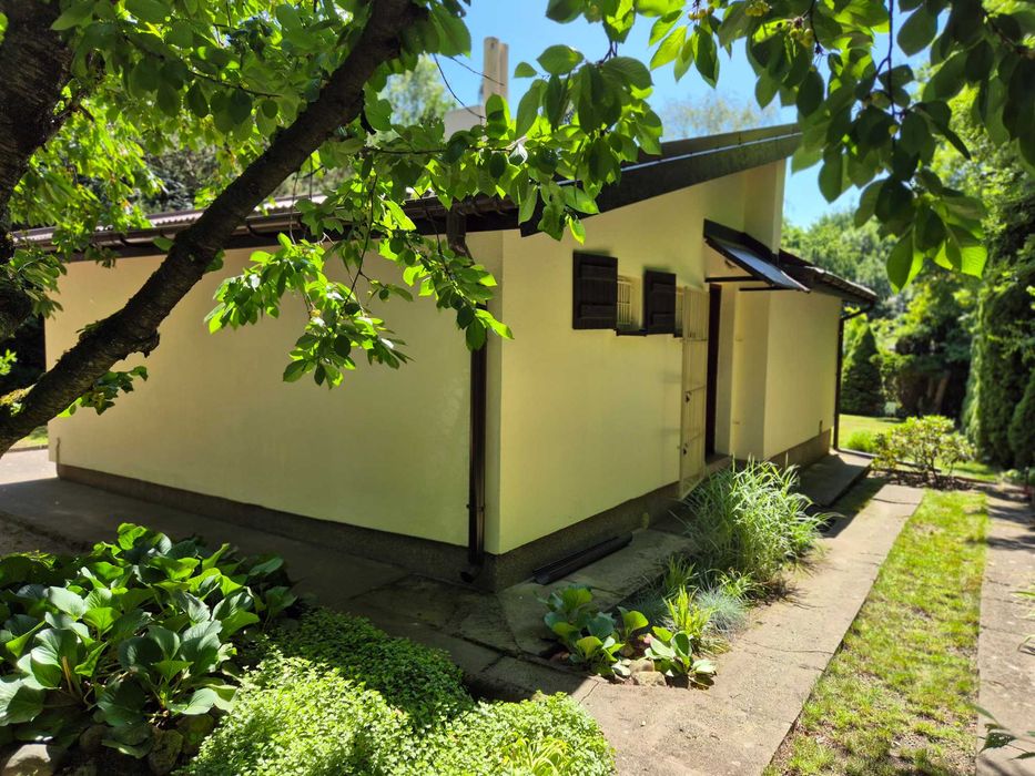 Dom rekreacyjny przy Jeziorze Kowalskim