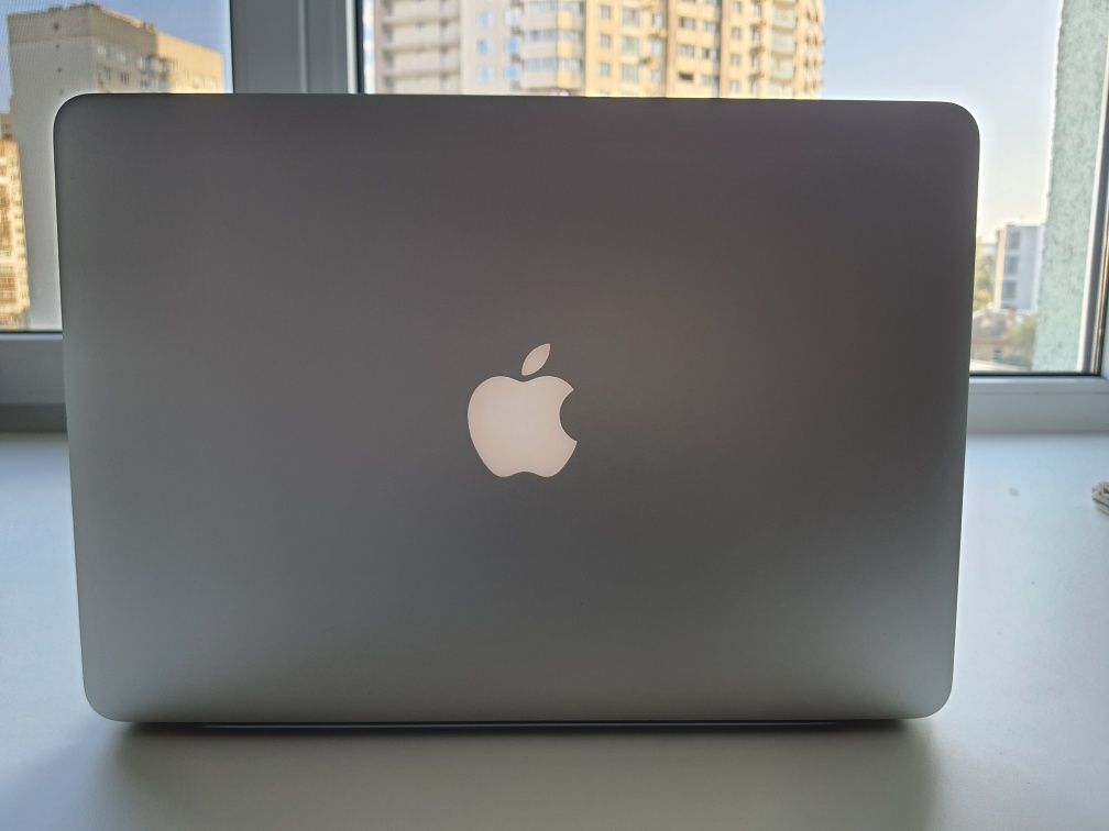 MacBook Pro retina A1502 2015 в ідеальному стані
