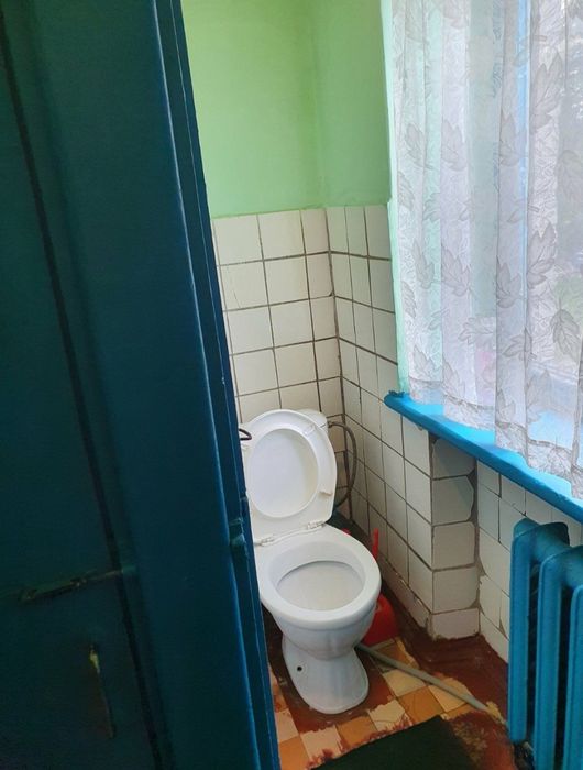 Продаж 2х кімнат у гуртожитку.  Польова