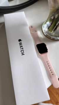 Apple watch SE, 2021 rok , 40mm