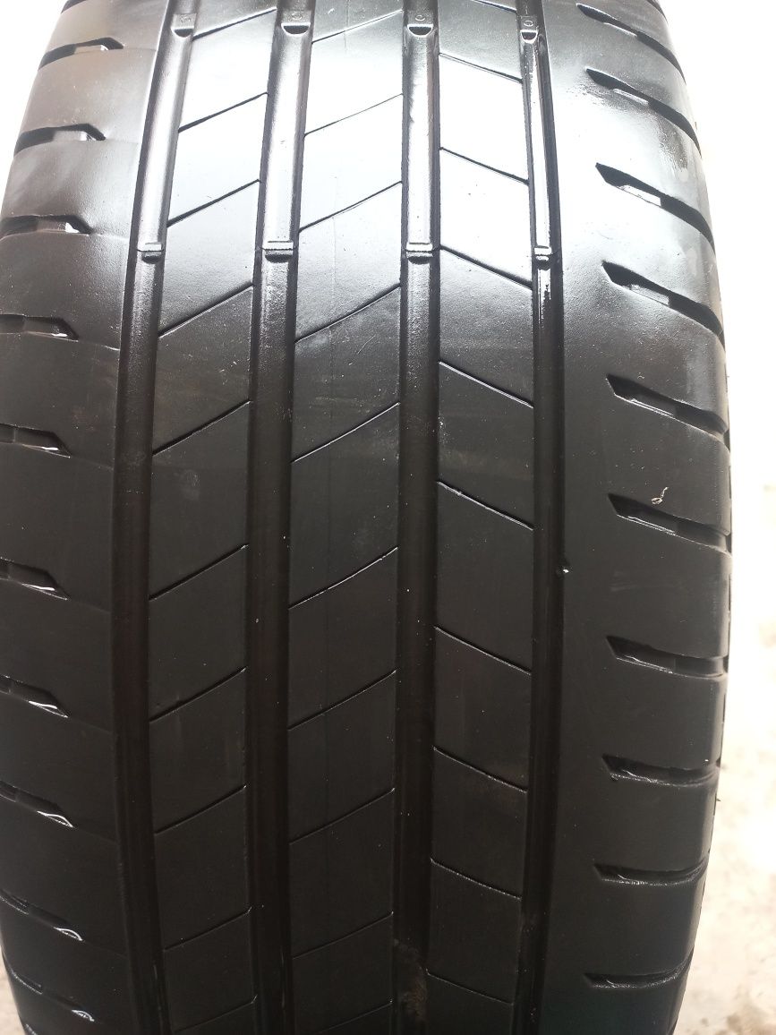 Продам літню резину Bridgestone