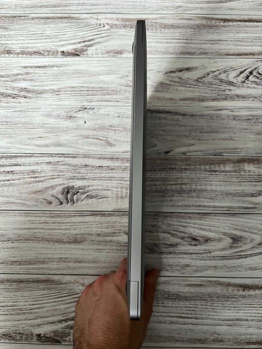 Apple Macbook Air 2020 M1 / 8Gb / SSD 512Gb