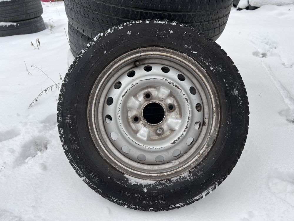 Зимние шины 175/70R14