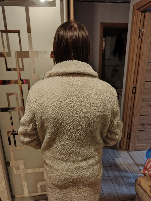Шубка Тедди молочного цвета 44-46