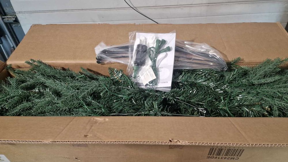 Sztuczna choinka – 183 cm, LED 280, nowa