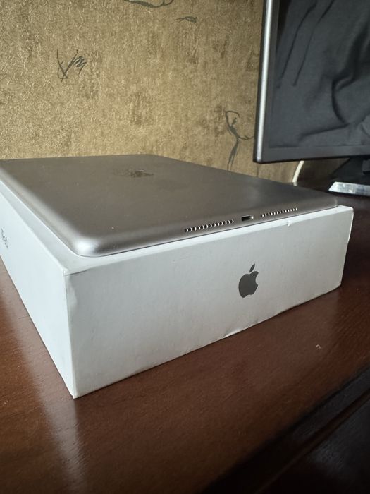 ‼️ iPad 5 32  планшет ОБМЕН!