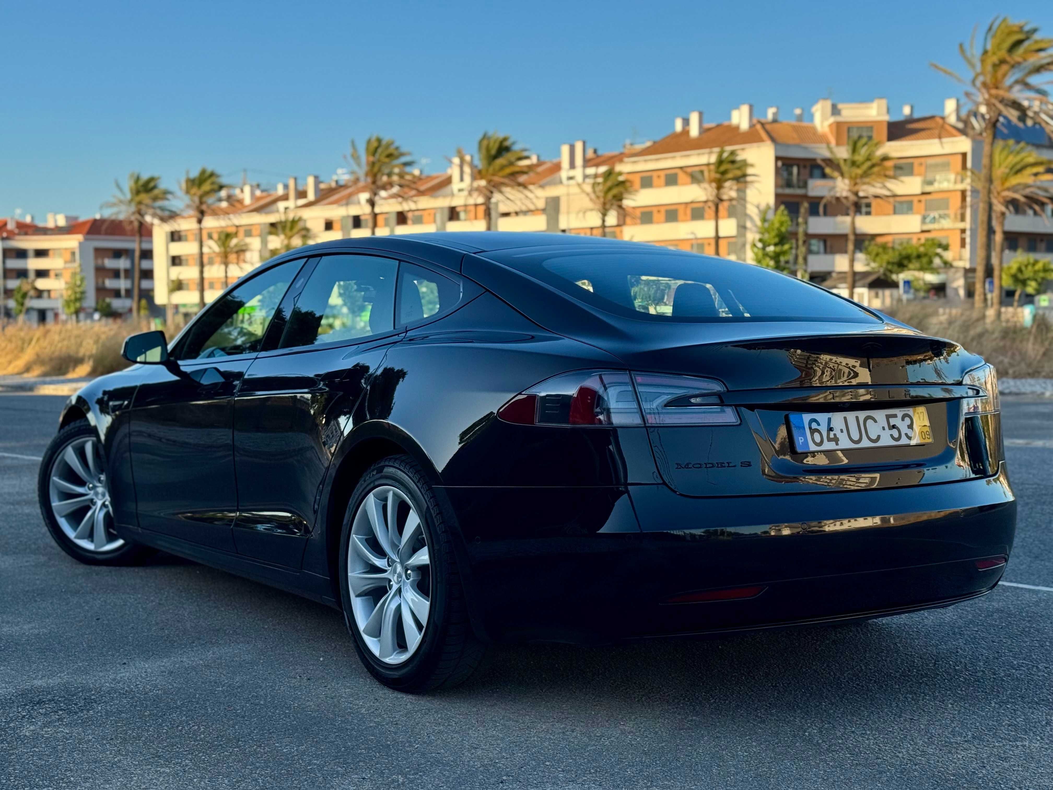 Model S 75D - Supercharger Grátis - Autopilot Pago - Panorâmica