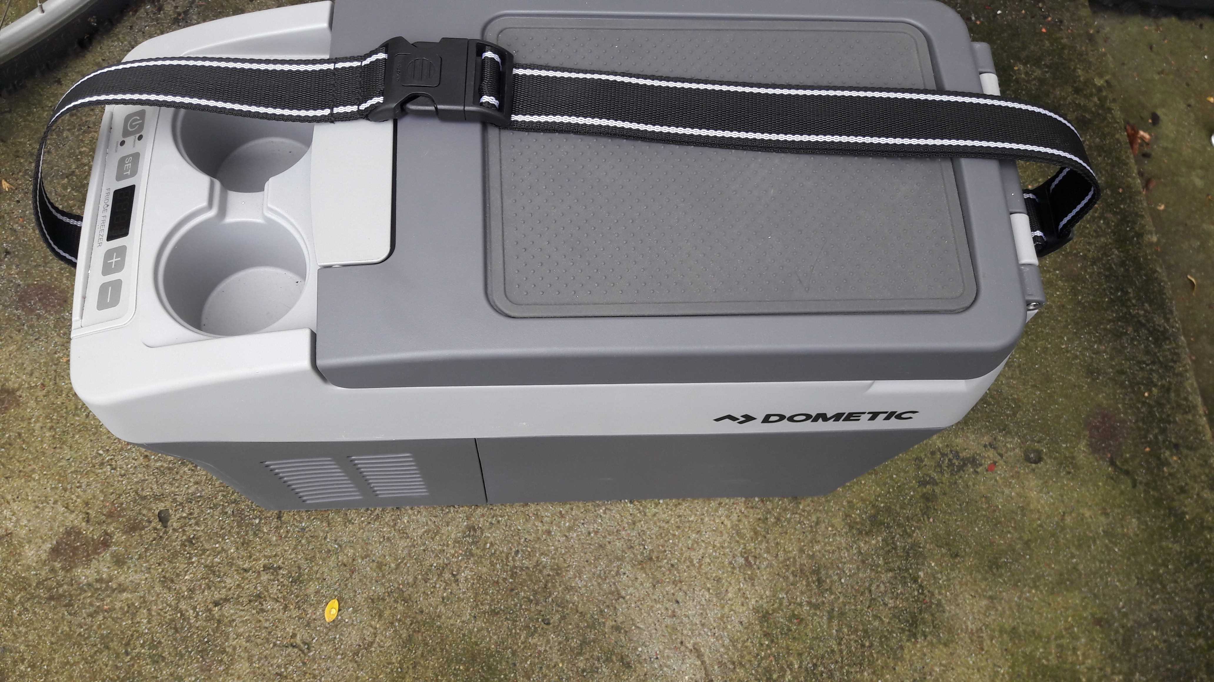Dometic CDF - 11 lodówka używana
