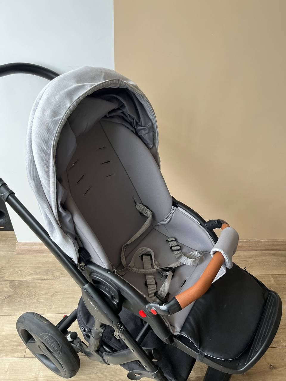 Дитяча коляска 2 в 1 BEXA