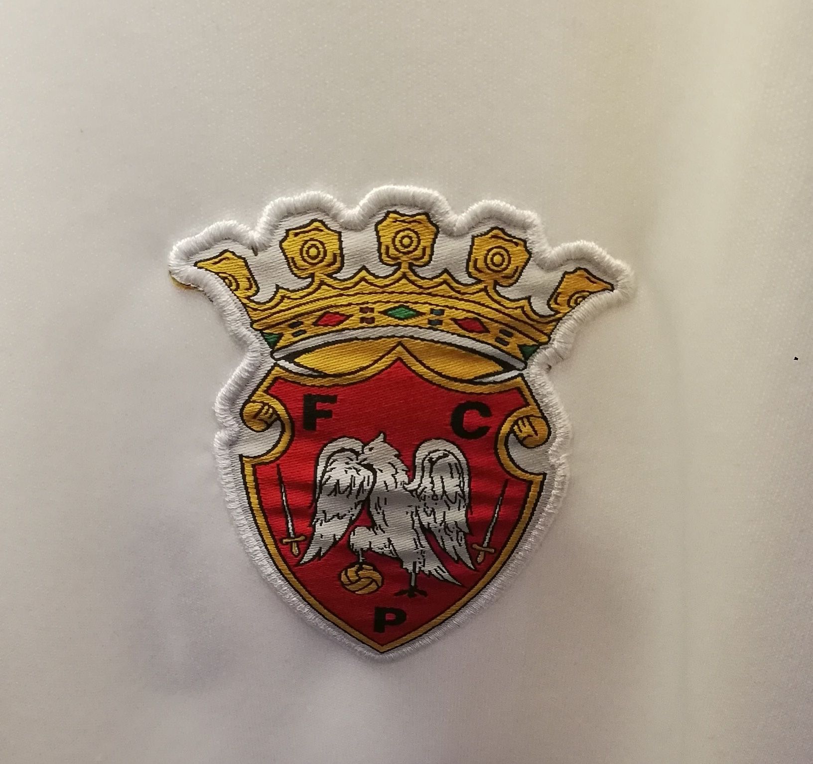 Camisola oficial do Penafiel mais caschecol