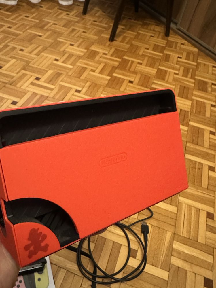 Nintendo switch OLED Mario Red Edition