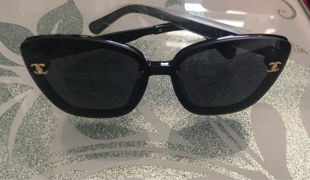 Okulary przeciwsloneczne Chanel czarne Nowe