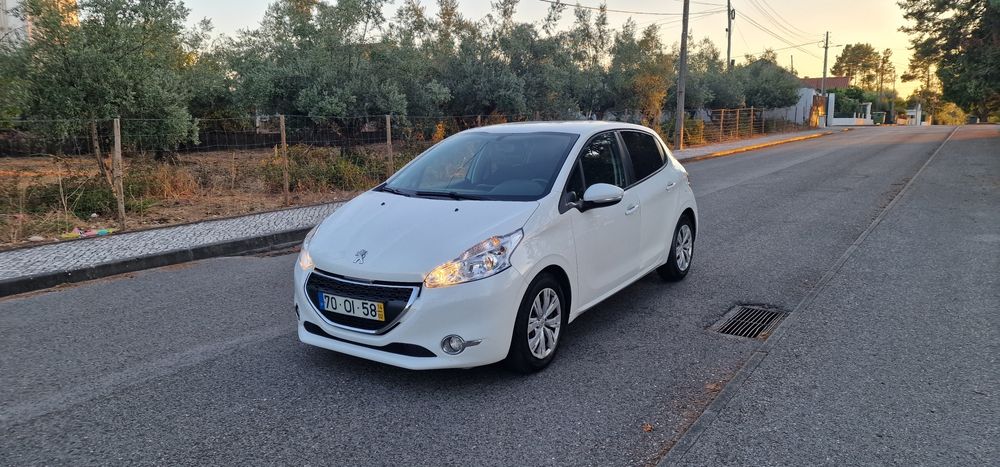 Peugeot 208 1.4 hdi