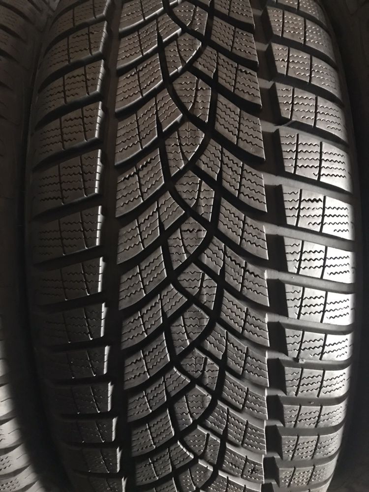 225/50/18 R18 Goodyear Ultra Grip Perfomance GEN1 4шт зима