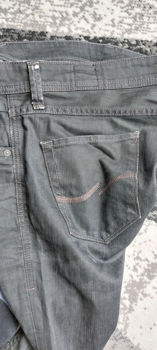 Jack & Jones 30/30 czarne jeans