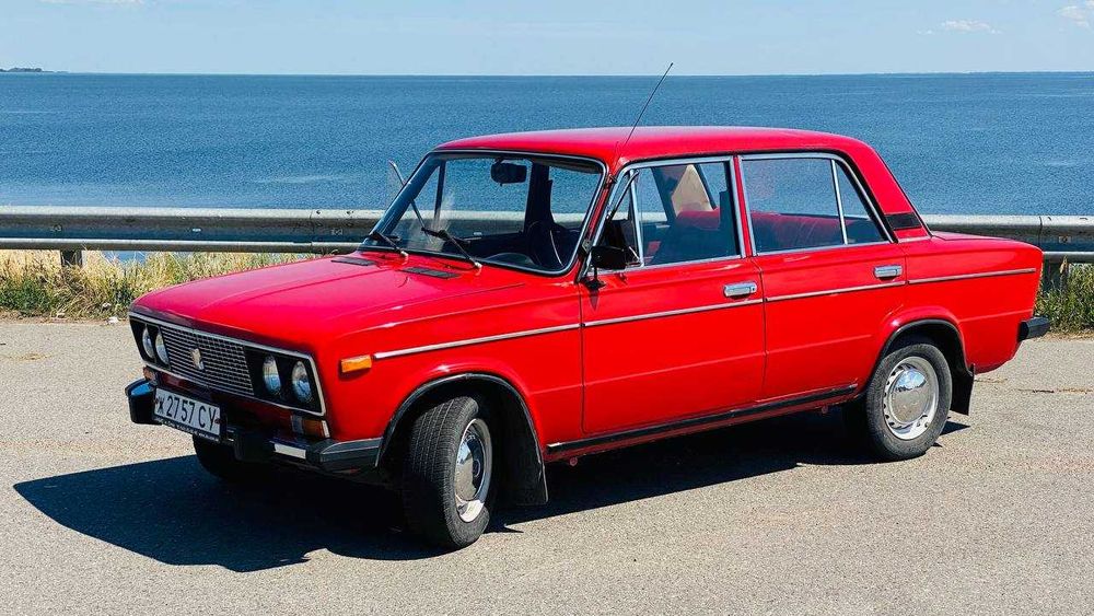 Ваз 2106 один власник, хороший торг біля капоту