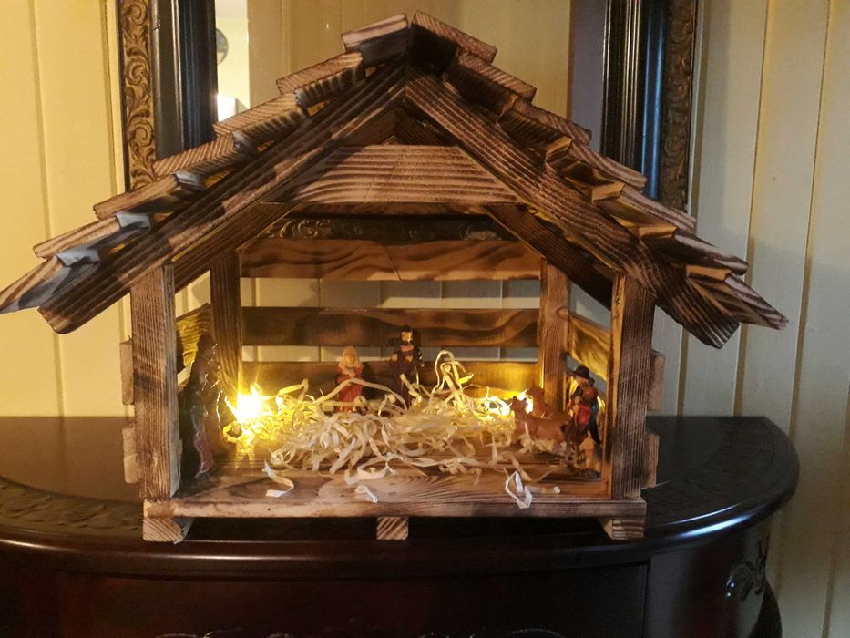 Szopka bożonarodzeniowa drewniana stajenka solidna ręcznie wykonana