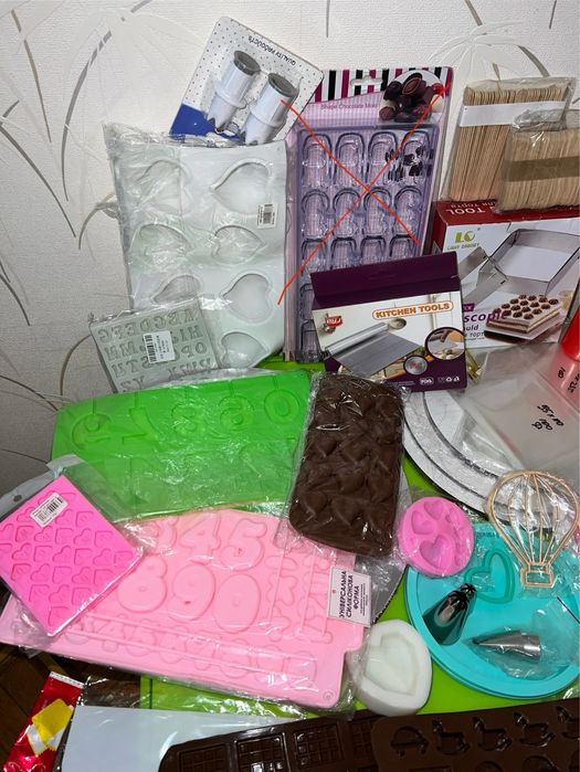 Аксессуары для кондитера, молды, подложки, формы для конфет, торта